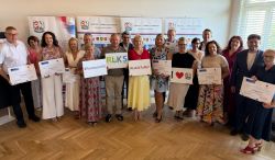 GALA WRĘCZENIA CZEKÓW na działania z zakresu przełamywania stereotypów związanych z płcią.